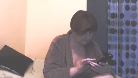 WildRedCat online show from November 21, 10:36 am