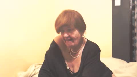 WildRedCat online show from December 4, 7:22 pm