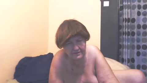 WildRedCat online show from December 22, 11:40 am