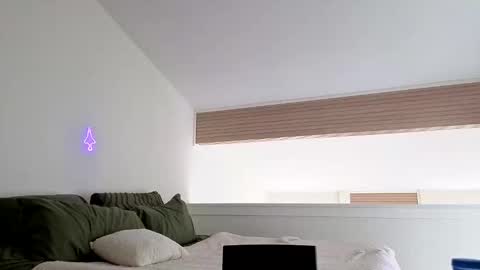 RobBangz online show from December 3, 4:27 pm