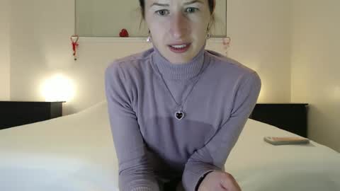 WildRose L - check my Pinned tweet if you dont see me online within 5 minutes after Ive sent email notifications online show from February 13, 2:34 am