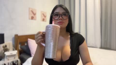 Snapshot of wildsavagelucy chatting on March 31, 11:43 am Ms Lucy online show from March 31, 11:43 am