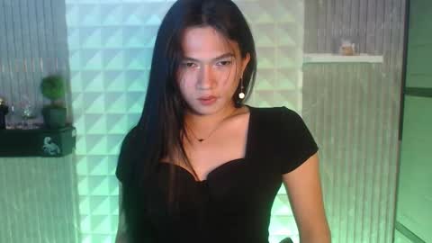 Andrea Sofie online show from March 4, 4:35 pm