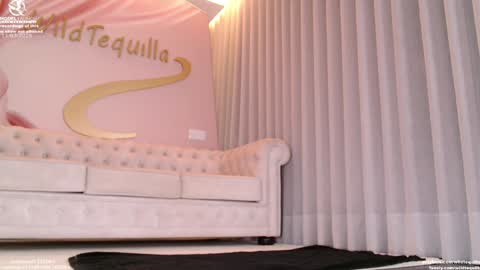 Lili online show from March 11, 7:53 pm