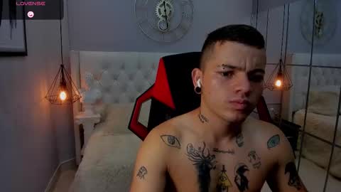 wild online show from October 13, 3:39 am