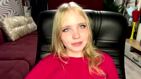 Snapshot of wilhelminafraker chatting on June 20, 8:17 am Anny online show from June 20, 8:17 am