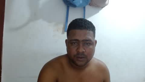 Snapshot of wilintom483797 chatting on January 12, 10:54 pm wilintom y sharon online show from January 12, 10:54 pm