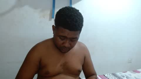 Snapshot of wilintom483797 chatting on January 16, 12:02 am wilintom y sharon online show from January 16, 12:02 am