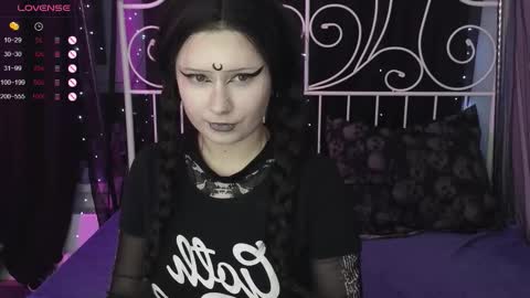 Your virtual girlfriend online show from December 2, 12:05 am