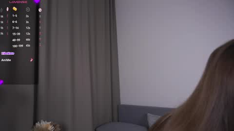 Snapshot of willacrago chatting on May 2, 11:43 pm Anna online show from May 2, 11:43 pm