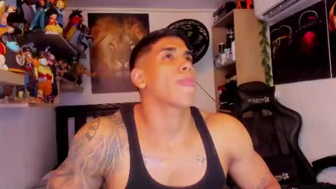 Snapshot of william_dracko9 chatting on June 17, 5:43 am Dracko online show from June 17, 5:43 am