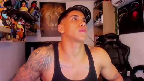 Snapshot of william_dracko9 chatting on June 22, 3:36 am Dracko online show from June 22, 3:36 am