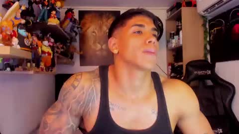 Snapshot of william_dracko9 chatting on June 24, 8:41 pm Dracko online show from June 24, 8:41 pm