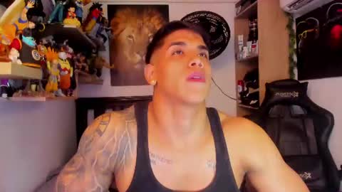 Snapshot of william_dracko9 chatting on July 27, 2:29 am Dracko online show from July 27, 2:29 am