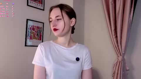 Sarah online show from June 12, 1:26 am