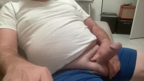 Snapshot of willieb777 chatting on April 19, 12:48 pm willieb777 online show from April 19, 12:48 pm