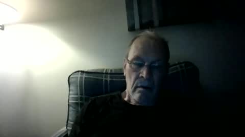 Snapshot of willnedoher chatting on October 25, 12:34 pm Willhedoher online show from October 25, 12:34 pm