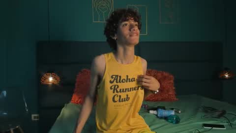 Snapshot of willturneer chatting on March 15, 3:34 am willturneer online show from March 15, 3:34 am