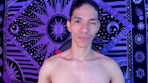 willy_veins online show from December 25, 8:28 pm