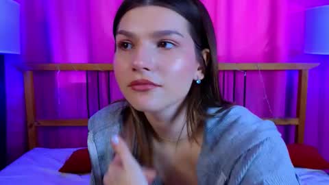 Snapshot of wilmajonson chatting on March 18, 7:00 am Vicki3 online show from March 18, 7:00 am