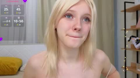 Mary online show from October 13, 1:38 am