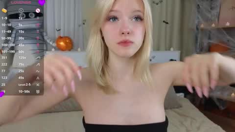 Mary online show from November 5, 11:43 am