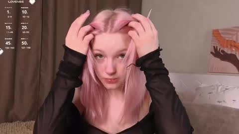 Mary online show from January 13, 1:11 am