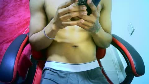 wilson_jhonson online show from January 18, 1:20 am