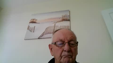 Snapshot of windy19391a chatting on October 27, 9:46 am windy19391a online show from October 27, 9:46 am