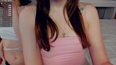 Snapshot of wine_on_lips chatting on January 25, 7:17 am Amalia and Mia online show from January 25, 7:17 am