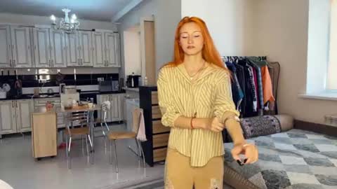 Snapshot of winifredzacek chatting on July 31, 5:18 am Wini online show from July 31, 5:18 am