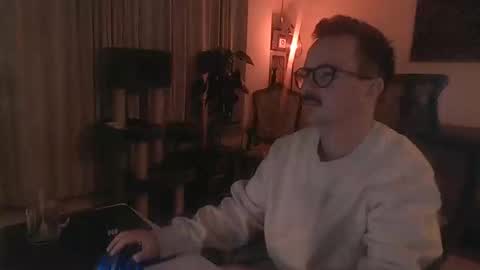 cream36 online show from January 4, 8:27 pm