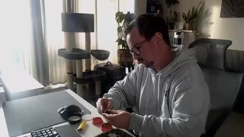 cream36 online show from January 31, 2:39 pm