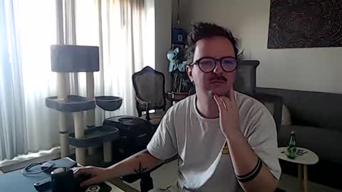 Snapshot of winnydepooh chatting on February 18, 10:16 am cream36 online show from February 18, 10:16 am