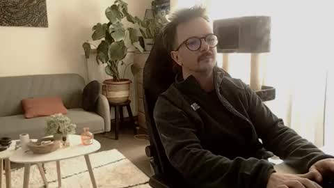 cream36 online show from March 21, 1:26 pm