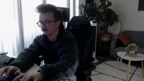 cream36 online show from April 12, 7:24 am