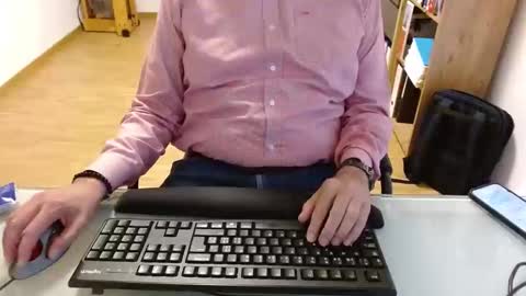 Snapshot of winterfreund99 chatting on October 26, 11:49 am winterfreund99 online show from October 26, 11:49 am