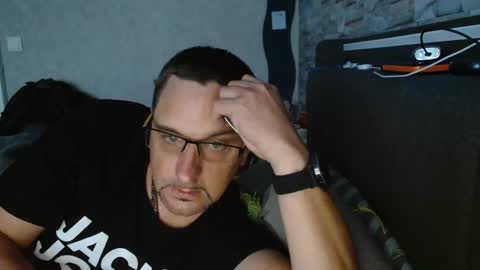 Snapshot of wirzwei8883 chatting on September 14, 2:38 pm Dirty online show from September 14, 2:38 pm