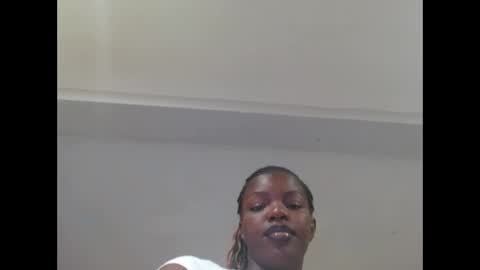 Snapshot of wishhwashy22 chatting on March 28, 6:24 am Chanel online show from March 28, 6:24 am