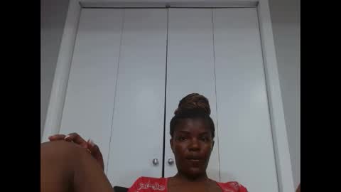 Snapshot of wishhwashy22 chatting on April 8, 5:24 pm Chanel online show from April 8, 5:24 pm
