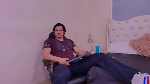 Wiston online show from March 17, 1:14 pm