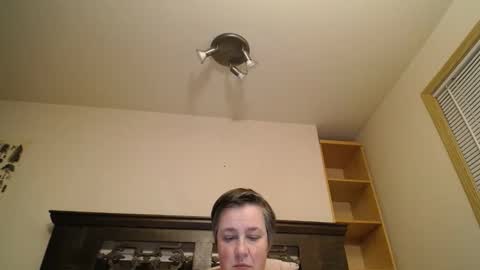 Annie online show from February 2, 2:54 am