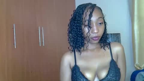 girlie o online show from February 20, 2:46 pm