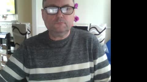 Snapshot of wobble444 chatting on February 13, 10:34 am wobble444 online show from February 13, 10:34 am