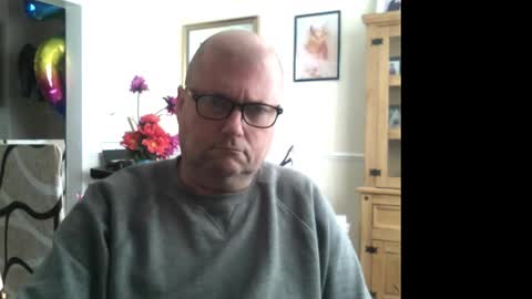 Snapshot of wobble444 chatting on September 22, 9:55 am wobble444 online show from September 22, 9:55 am