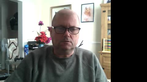 Snapshot of wobble444 chatting on September 25, 8:29 am wobble444 online show from September 25, 8:29 am