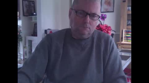 Snapshot of wobble444 chatting on January 12, 10:42 am wobble444 online show from January 12, 10:42 am