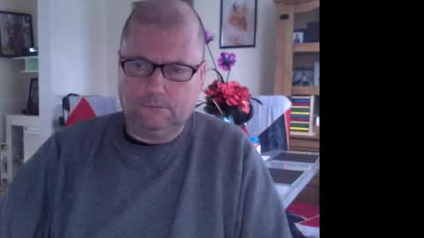 Snapshot of wobble444 chatting on January 13, 11:26 am wobble444 online show from January 13, 11:26 am