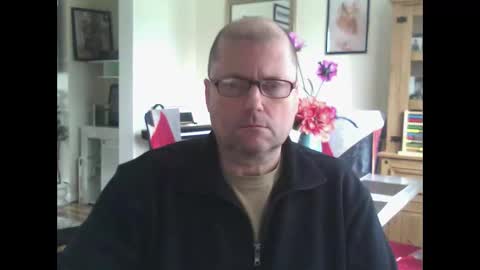 Snapshot of wobble444 chatting on February 27, 9:53 am wobble444 online show from February 27, 9:53 am