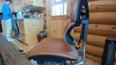 Snapshot of wobbleon chatting on February 15, 8:43 pm Gobbleon online show from February 15, 8:43 pm